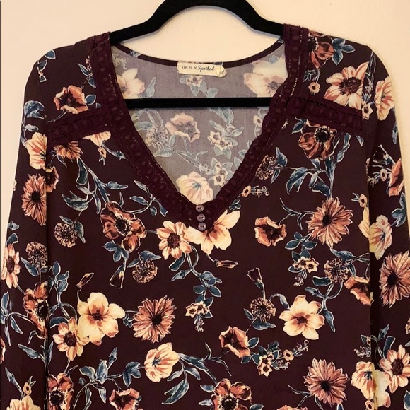 LTBS Floral Ruffle Top - Picture 2 of 4